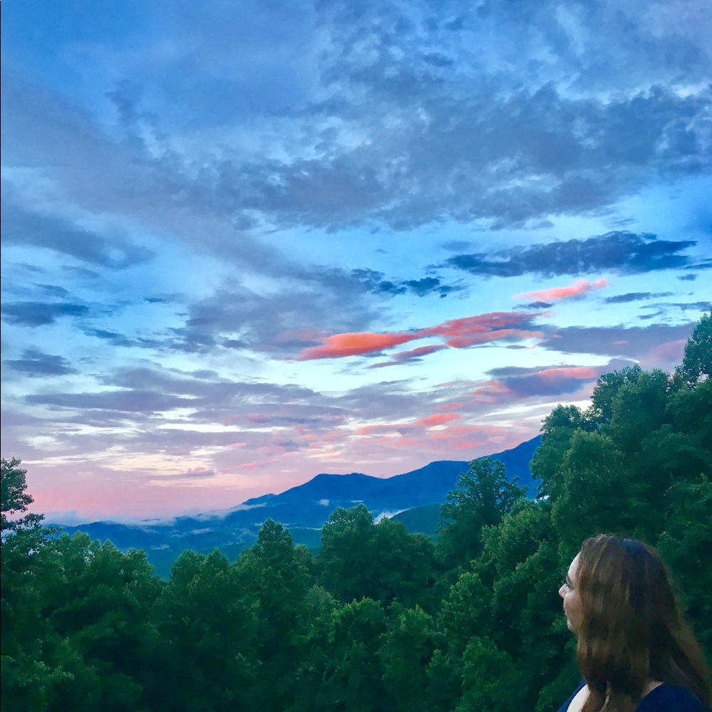 Meet your Posher, Adriana